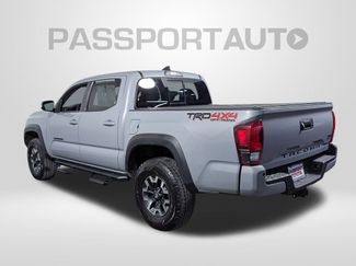 Used 2019 Toyota Tacoma TRD Off-Road video 3
