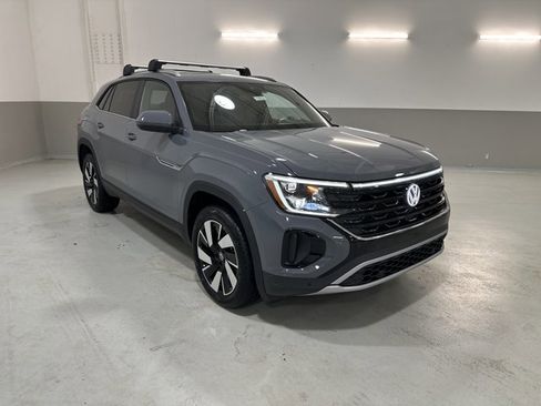 New 2026 Volkswagen Atlas Cross Sport SE AWD/4WD image 4
