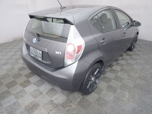 Used 2014 Toyota Prius C Four image 5