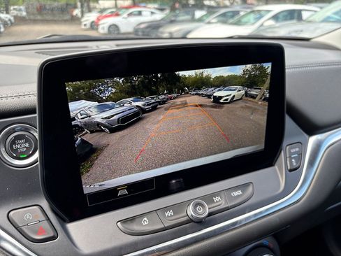 Used 2025 Chevrolet Blazer LT FWD image 24