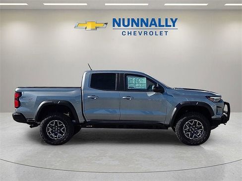 New 2026 Chevrolet Colorado ZR2 w/ Off-Road Front Bumper Package image 6