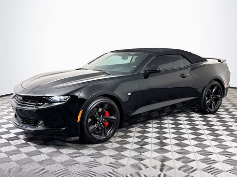 Used 2024 Chevrolet Camaro LT w/ RS Package image 4
