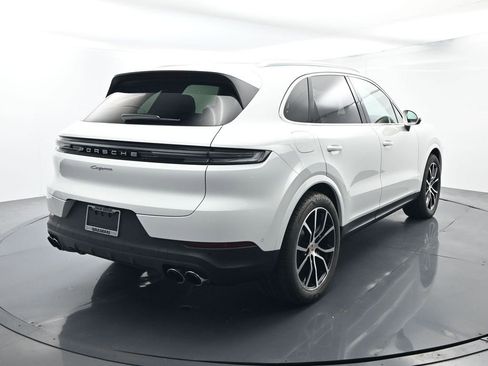 Certified 2026 Porsche Cayenne AWD/4WD image 14