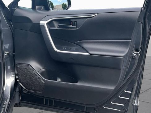 Used 2020 Toyota RAV4 LE w/ All Weather Liner Package FWD image 22