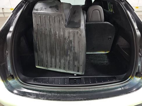 Used 2018 Tesla Model X 75D image 11