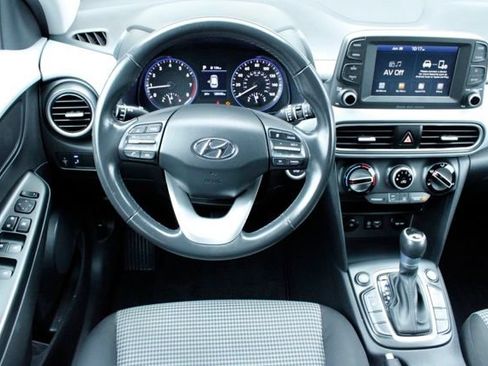 Used 2020 Hyundai Kona SEL AWD/4WD image 17