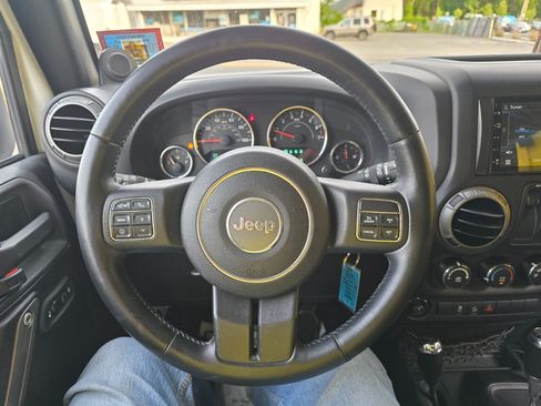 Used 2013 Jeep Wrangler Sport AWD/4WD image 26