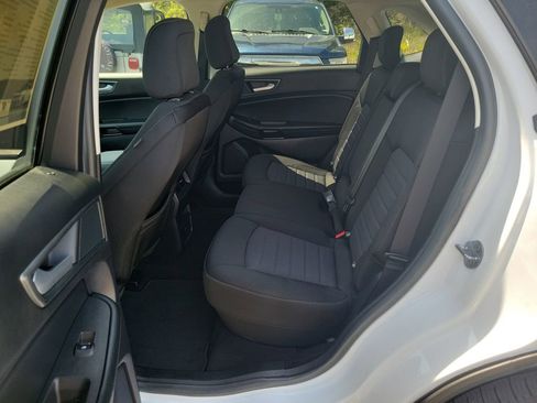 Used 2020 Ford Edge SE FWD image 31