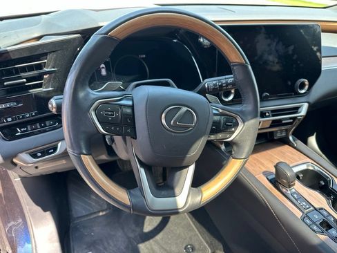 Used 2024 Lexus RX 350 Premium w/ Convenience Package AWD/4WD image 5