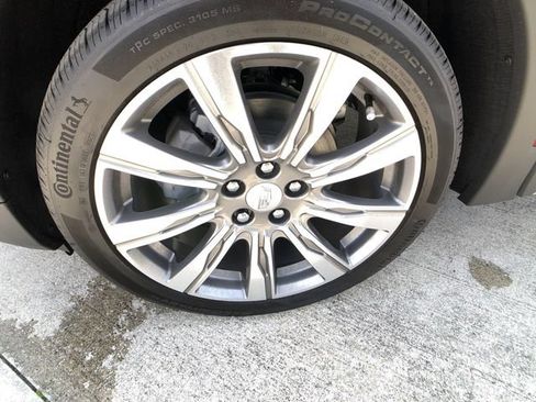 Certified 2023 Cadillac XT4 Premium Luxury FWD image 18