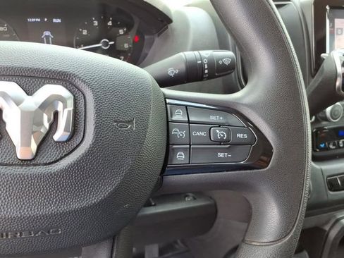 Used 2024 RAM ProMaster 2500 w/ Convenience Group FWD image 16