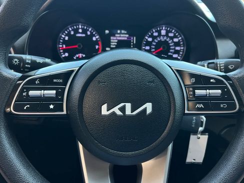 Used 2023 Kia Forte LXS FWD image 26