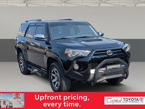 Used 2023 Toyota 4Runner TRD Off-Road Premium w/ Moonroof Package AWD/4WD image 1