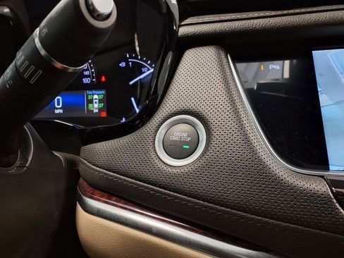 Used 2019 Cadillac XT5 Luxury FWD image 27