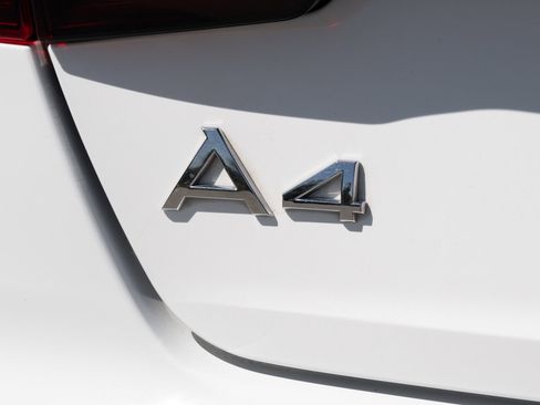 Used 2022 Audi A4 2.0T Premium Plus image 14