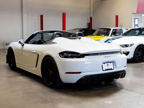 Used 2021 Porsche 718 Boxster Spyder image 7