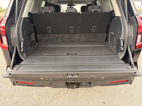 Certified 2025 Ford Expedition Active RWD image 10
