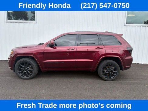 Used 2018 Jeep Grand Cherokee Altitude AWD/4WD image 8