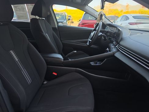 Used 2024 Hyundai Elantra SEL FWD image 28