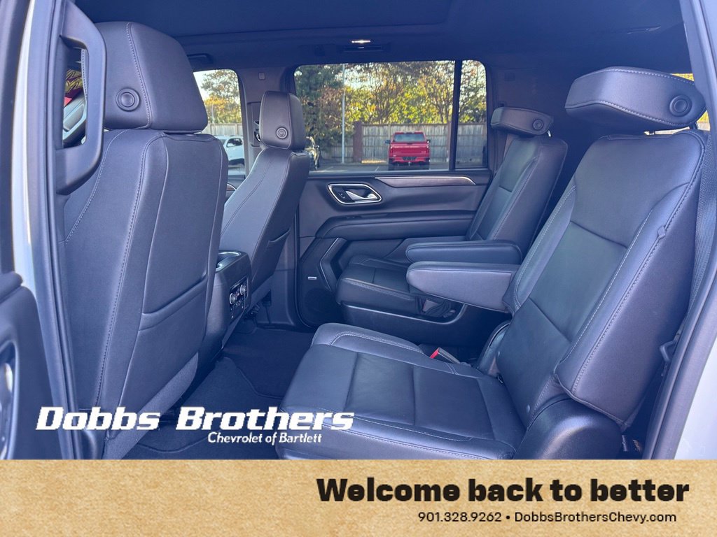 Used 2022 Chevrolet Suburban LT w/ LT Signature Package AWD/4WD image 35