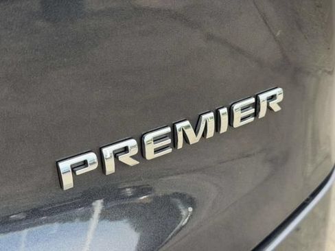 Certified 2022 Chevrolet Blazer Premier w/ Enhanced Convenience Package AWD/4WD image 6