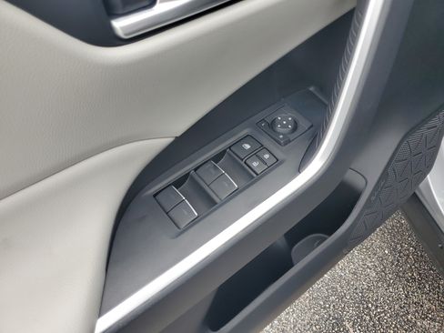 Certified 2025 Toyota RAV4 XLE w/ Convenience Package FWD image 25