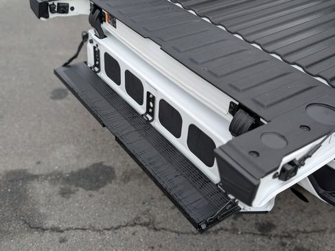 Used 2025 GMC Sierra 2500 AT4 w/ AT4 Premium Plus Package image 46