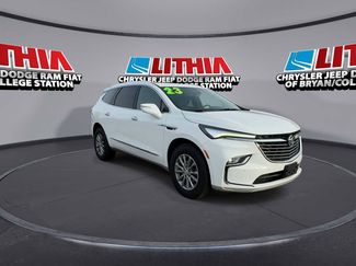 Used 2023 Buick Enclave Essence video 2