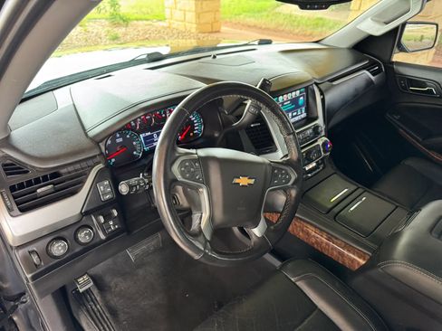 Used 2019 Chevrolet Tahoe Premier AWD/4WD image 11
