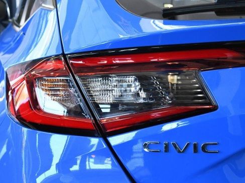 Used 2022 Honda Civic Sport image 12