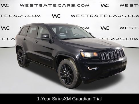 Used 2018 Jeep Grand Cherokee Altitude image 46