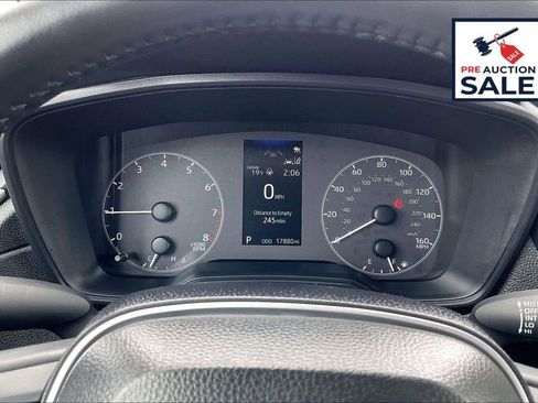 Used 2025 Toyota Corolla Cross LE image 20