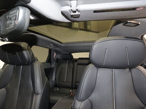 Certified 2025 Cadillac Optiq Sport 2 w/ LPO, Floor Liner Package image 17