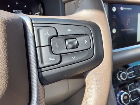 Used 2022 GMC Yukon XL Denali RWD image 18
