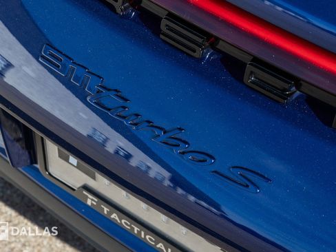 Used 2021 Porsche 911 Turbo image 17