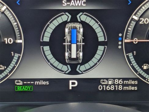 Used 2024 Mitsubishi Outlander Ralliart image 17