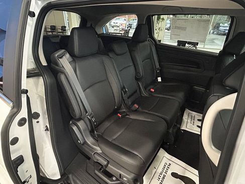 New 2026 Honda Odyssey EX-L image 17