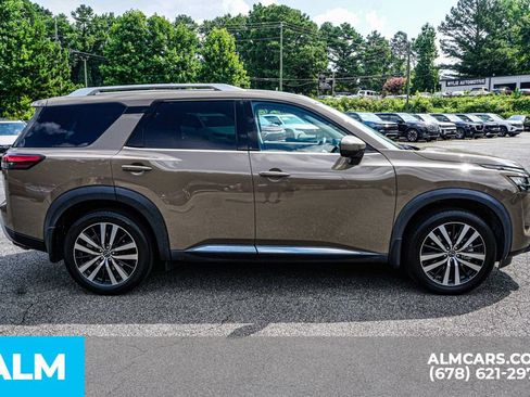 Used 2023 Nissan Pathfinder Platinum w/ Cargo Package FWD image 8