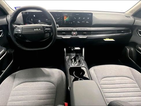 Used 2025 Kia K4 EX image 14