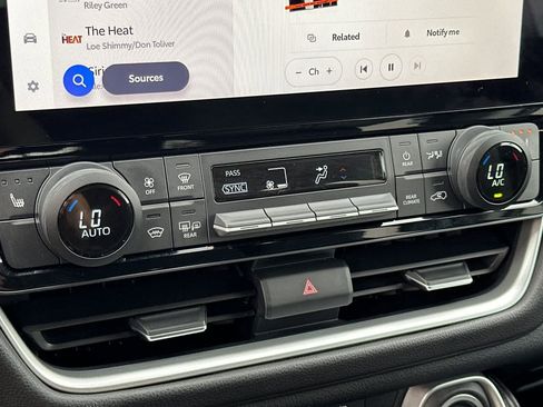 Used 2024 Toyota Grand Highlander XLE image 22