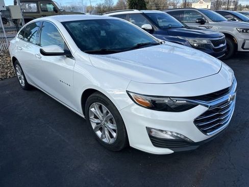 Used 2023 Chevrolet Malibu LT image 3
