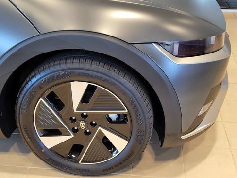 New 2026 Hyundai Ioniq 5 SEL RWD image 3