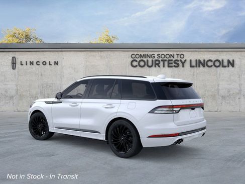 New 2026 Lincoln Aviator Reserve image 4