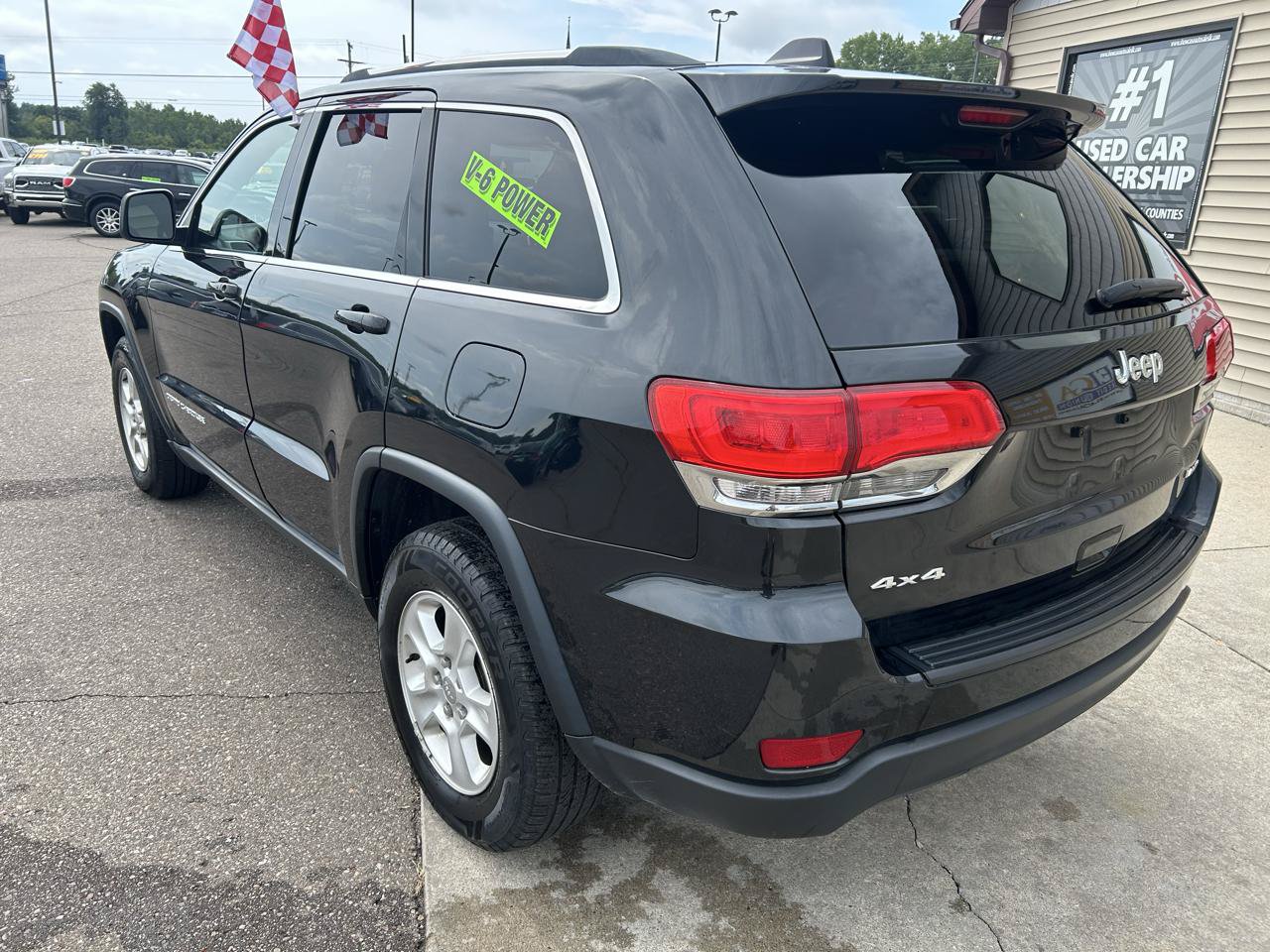 Used 2016 Jeep Grand Cherokee Laredo w/ Quick Order Package 23E AWD/4WD image 7