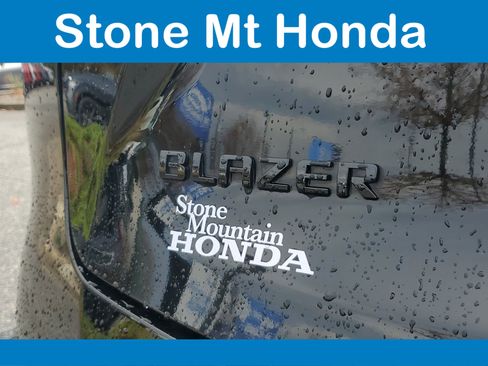 Used 2025 Chevrolet Blazer RS image 9