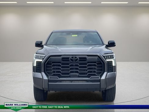 Used 2025 Toyota Tundra Limited w/ TRD Off-Road Package AWD/4WD image 7