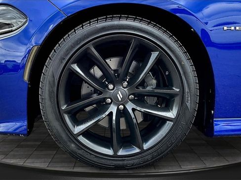 Used 2022 Dodge Charger R/T w/ Performance Handling Group image 9