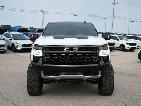 Used 2026 Chevrolet Silverado 1500 ZR2 w/ Dark Appearance Package AWD/4WD image 3