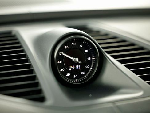 New 2026 Porsche Macan Electric image 43