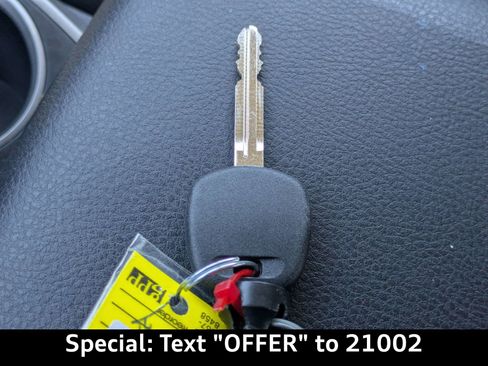 Used 2020 Toyota Tacoma SR5 RWD image 32